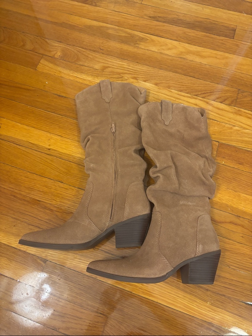Women's Tan Western Boots - Picture 2 of 7